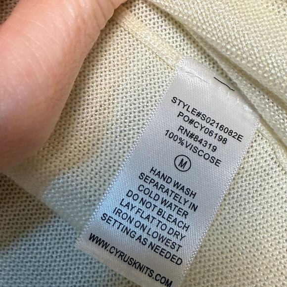 CYRUS Pastel Yellow Cardigan Sweater, Size Medium - Picture 3 of 5